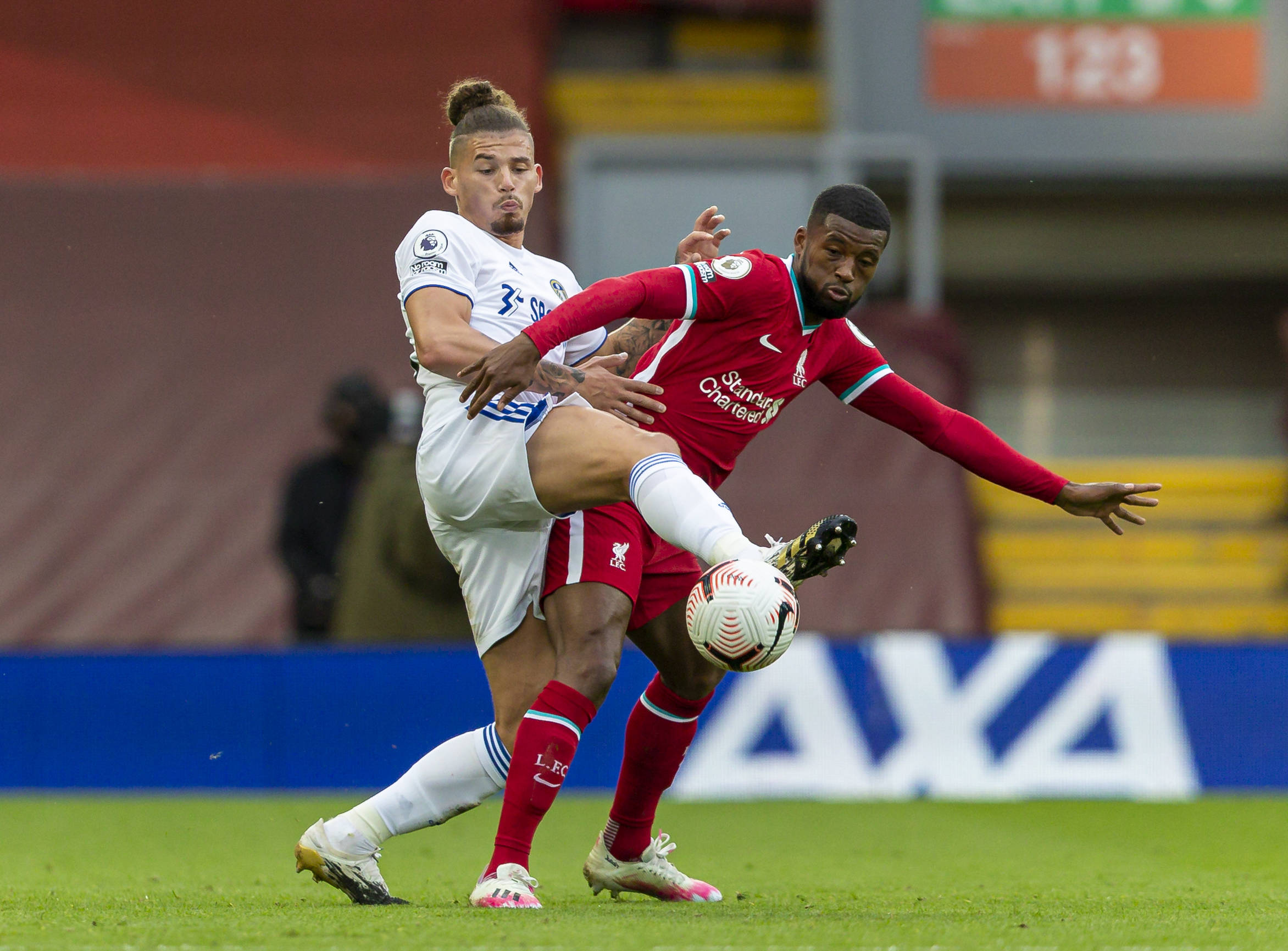 不仅试图保 不仅试图保